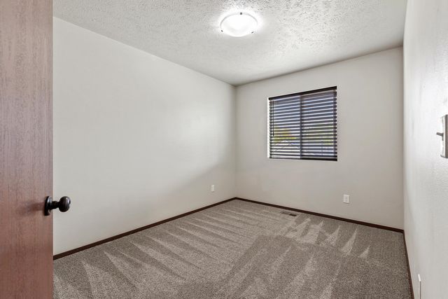 521 N Calvin Ln, Spokane Valley, WA 99216