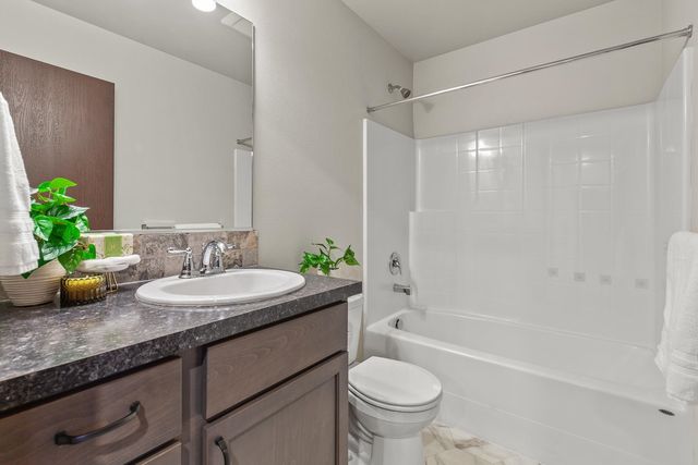 521 N Calvin Ln, Spokane Valley, WA 99216