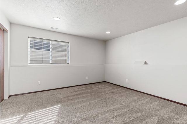 521 N Calvin Ln, Spokane Valley, WA 99216