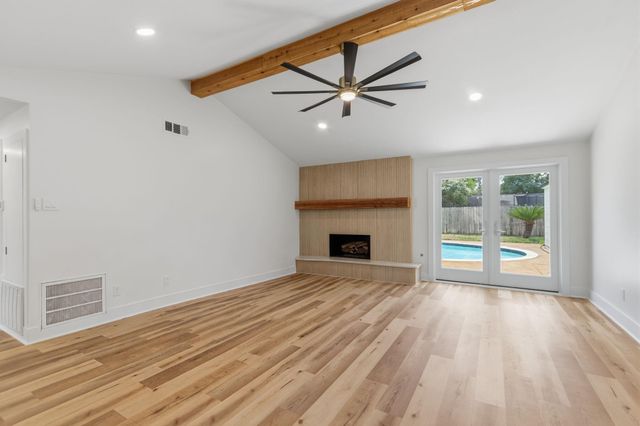 10711 Ella Lee Lane, Houston, TX 77042