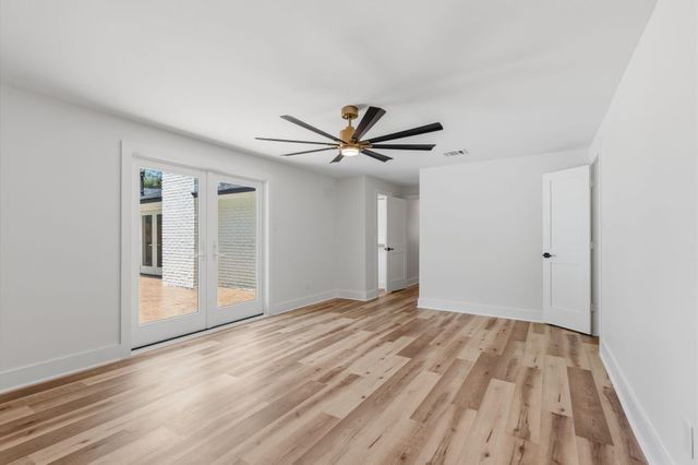 10711 Ella Lee Lane, Houston, TX 77042