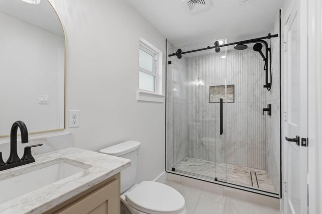 10711 Ella Lee Lane, Houston, TX 77042