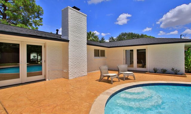 10711 Ella Lee Lane, Houston, TX 77042