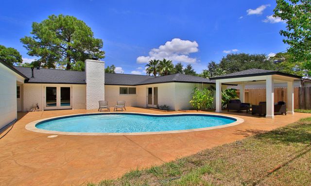 10711 Ella Lee Lane, Houston, TX 77042