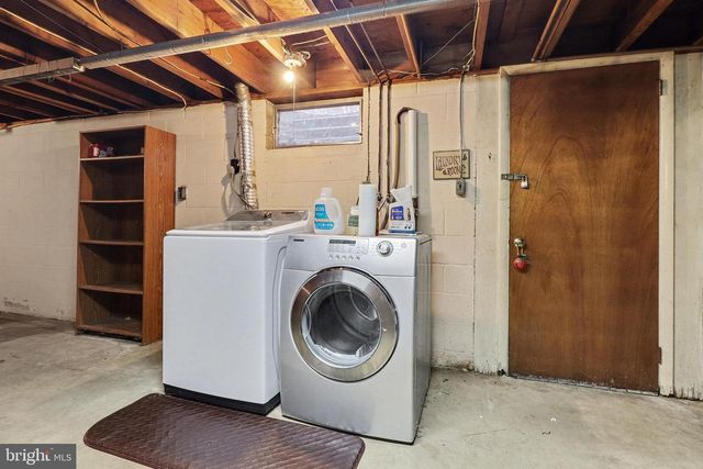 405 SPRING DR, Millersville, PA 17551