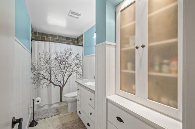 9457 Saratoga Lane N, Maple Grove, MN 55369