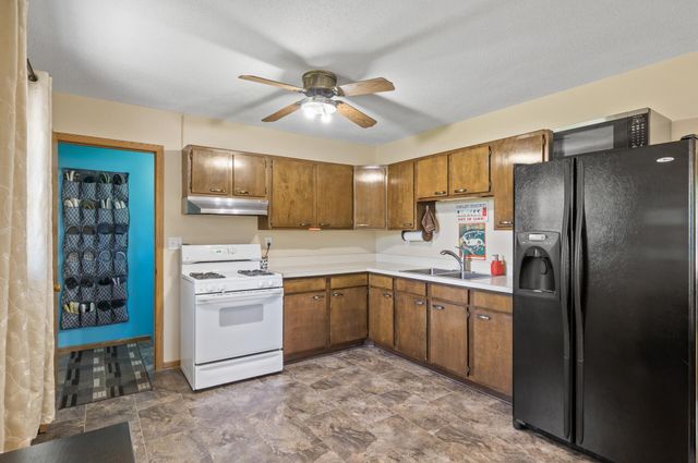 9457 Saratoga Lane N, Maple Grove, MN 55369