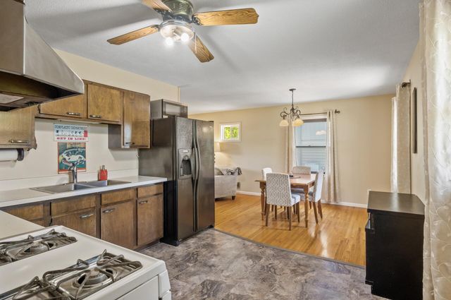 9457 Saratoga Lane N, Maple Grove, MN 55369