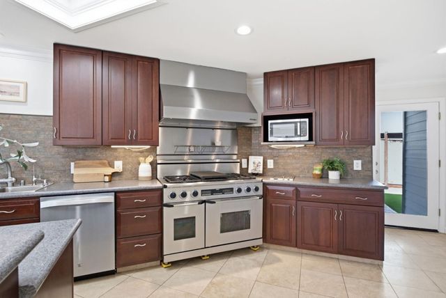 1402 Alpine Avenue, Santa Clara, CA 95051