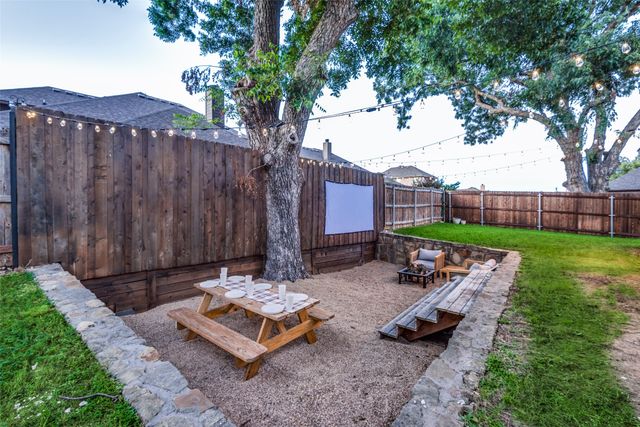 4033 Orchard Park Lane, Midlothian, TX 76065