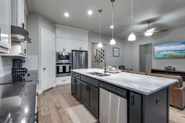 4033 Orchard Park Lane, Midlothian, TX 76065