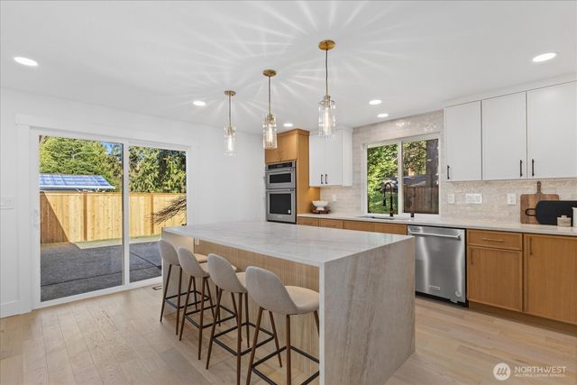 10210 163rd Avenue NE, Redmond, WA 98052