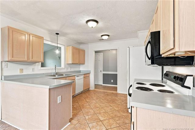 107 Abelia Drive, Raeford, NC 28376