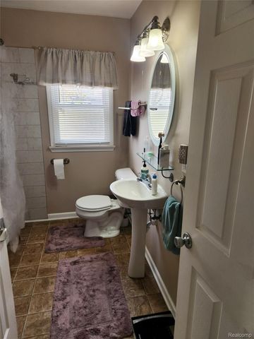 51380 Ashley Street, New Baltimore, MI 48047