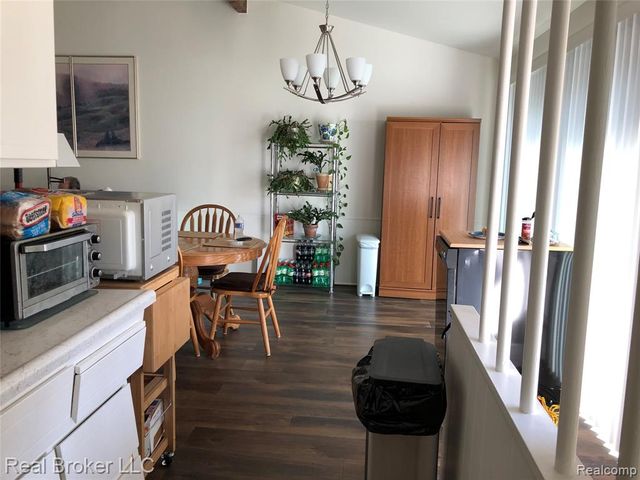 14157 Bainbridge Street, Livonia, MI 48154