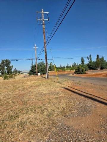 1906 Feather River, Paradise, CA 95969