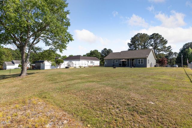 2430 Bay Valley Road, Kenly, NC 27542