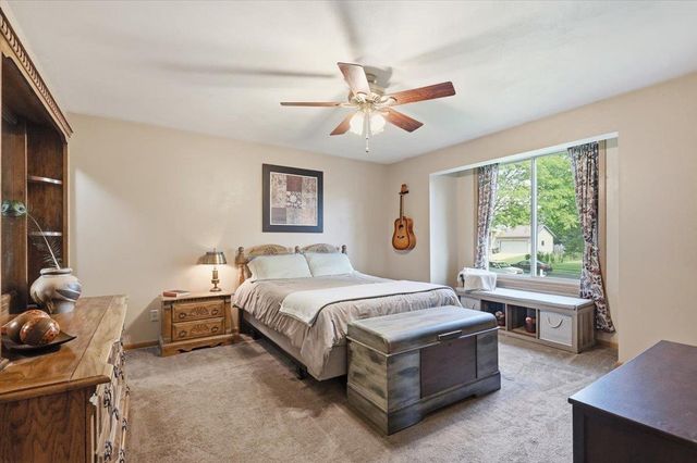 699 Robin Drive, Sun Prairie, WI 53590