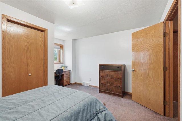 699 Robin Drive, Sun Prairie, WI 53590