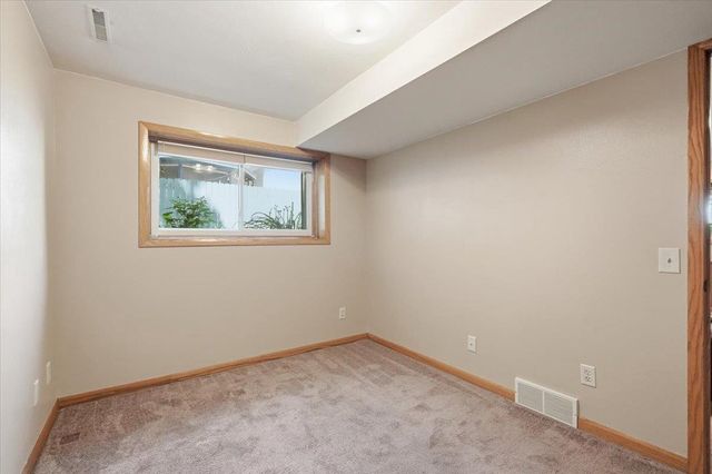 699 Robin Drive, Sun Prairie, WI 53590