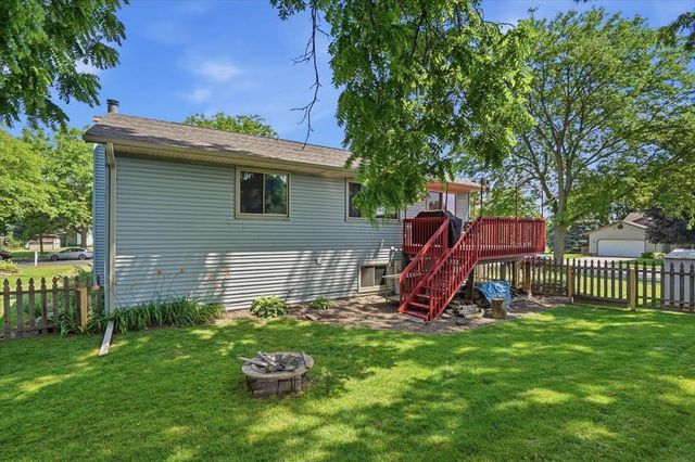 699 Robin Drive, Sun Prairie, WI 53590