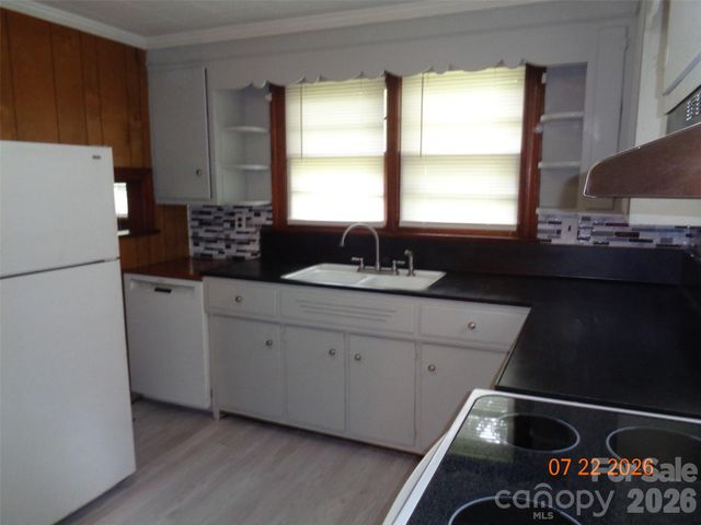 3181 & 3177 Morganton Boulevard SW, Lenoir, NC 28645