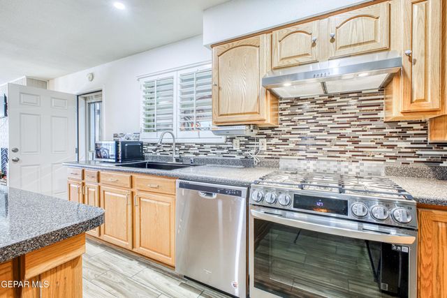 2029 MERMAID Drive, El Paso, TX 79936