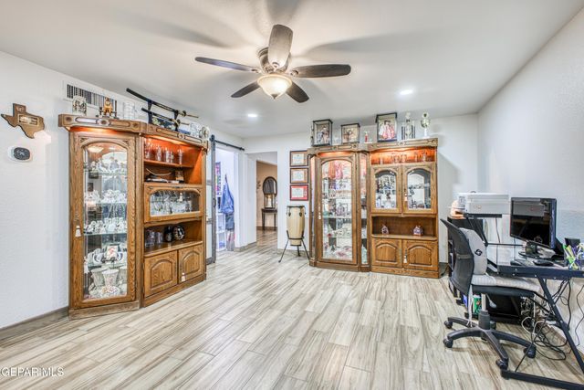 2029 MERMAID Drive, El Paso, TX 79936