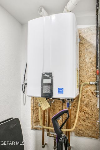 2029 MERMAID Drive, El Paso, TX 79936