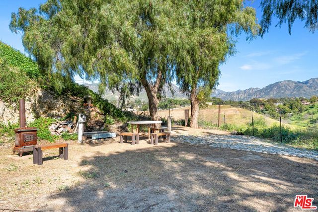 10315 Wheatland Avenue, Sunland, CA 91040