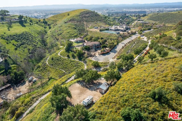 10315 Wheatland Avenue, Sunland, CA 91040