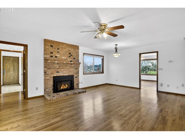 14067 Se EKLUND Ave, Boring, OR 97009