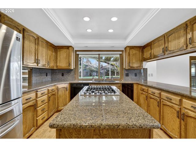 14067 Se EKLUND Ave, Boring, OR 97009