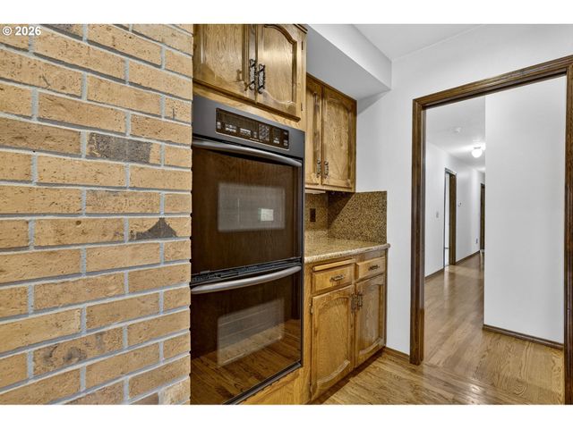 14067 Se EKLUND Ave, Boring, OR 97009