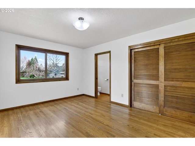 14067 Se EKLUND Ave, Boring, OR 97009