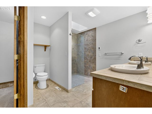 14067 Se EKLUND Ave, Boring, OR 97009