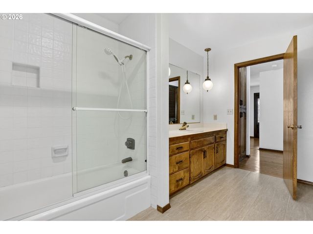 14067 Se EKLUND Ave, Boring, OR 97009