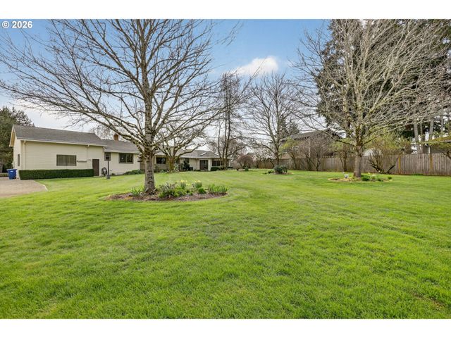 14067 Se EKLUND Ave, Boring, OR 97009