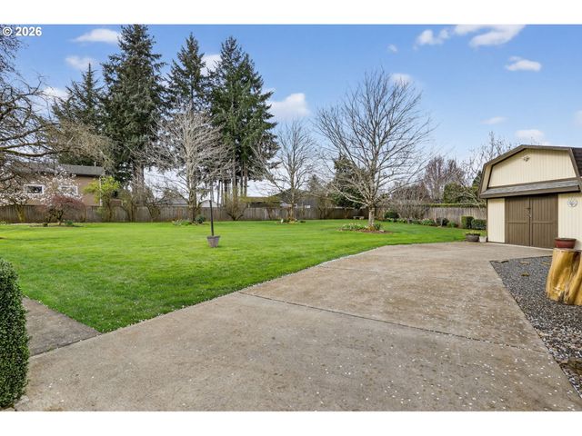 14067 Se EKLUND Ave, Boring, OR 97009