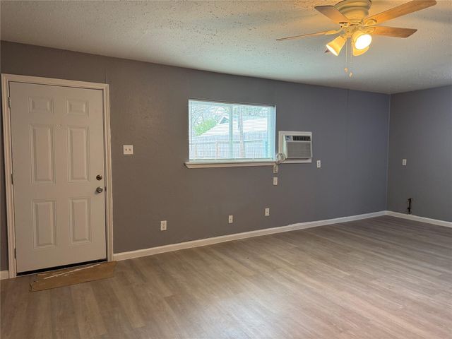 8010 Roswell Street 3, Houston, TX 77022