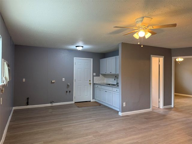 8010 Roswell Street 3, Houston, TX 77022