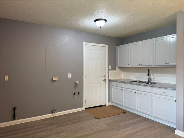 8010 Roswell Street 3, Houston, TX 77022