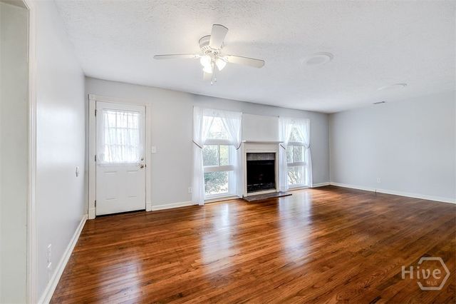 626 Mclaws Street, Savannah, GA 31405