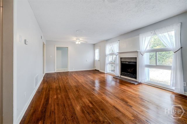 626 Mclaws Street, Savannah, GA 31405