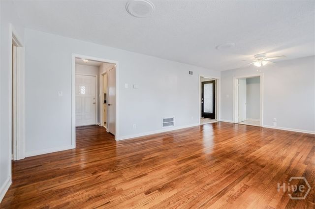 626 Mclaws Street, Savannah, GA 31405