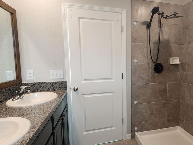 7407 EVENING PRIMROSE COURT, Tampa, FL 33619