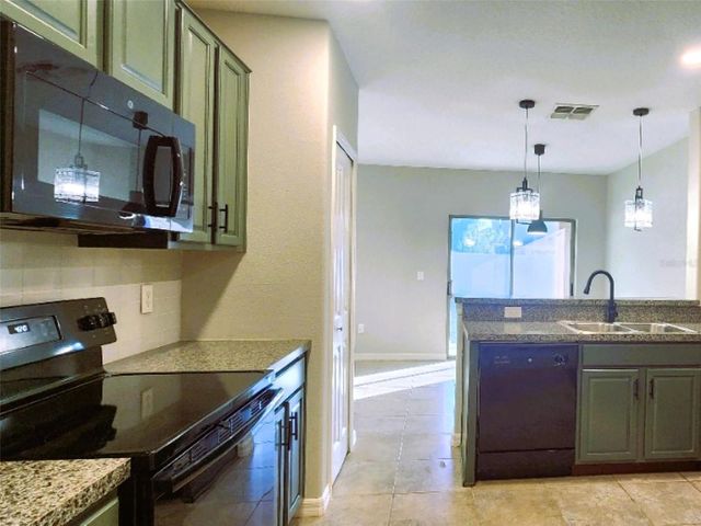 7407 EVENING PRIMROSE COURT, Tampa, FL 33619