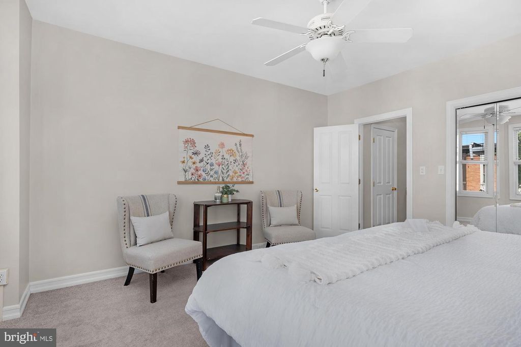 Image 18 of property listing at 733 S POTOMAC ST, Baltimore, MD 21224