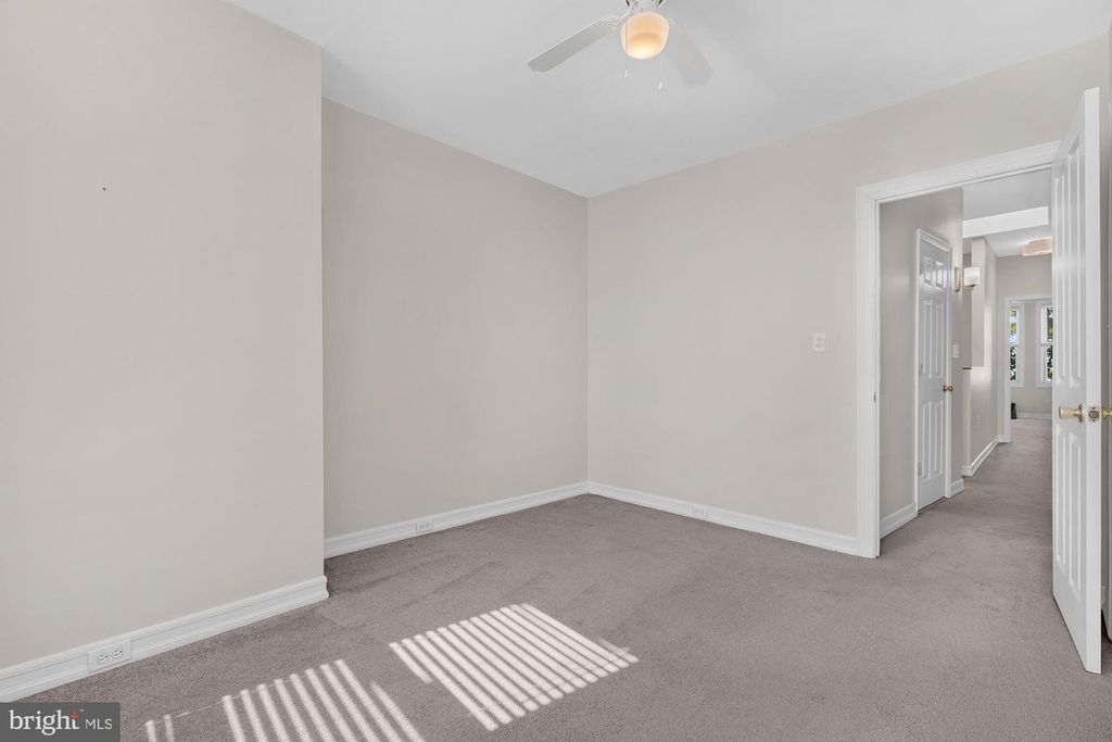 Image 24 of property listing at 733 S POTOMAC ST, Baltimore, MD 21224