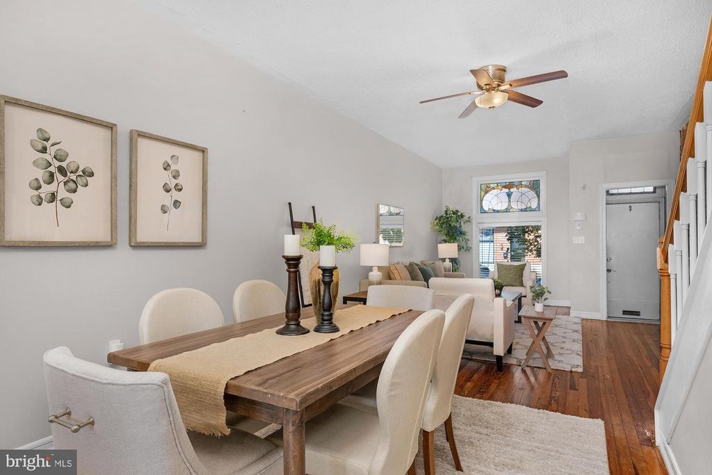 Image 3 of property listing at 733 S POTOMAC ST, Baltimore, MD 21224
